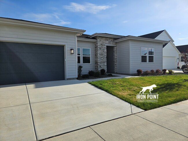 Building Photo - Brand New 4bed/3 bath home w/office, 2 car extended bay garage & all appliances included.