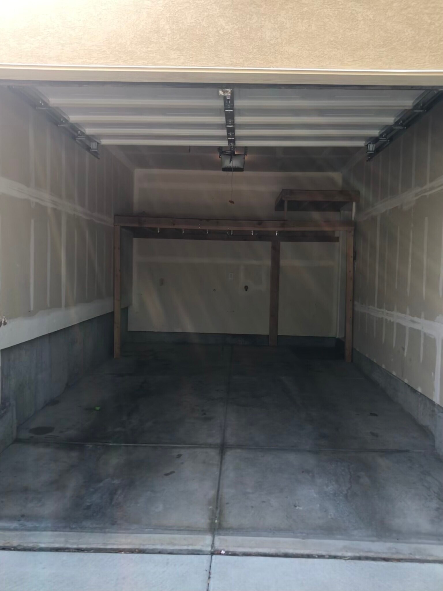 Building Photo - 5043 W Slate St