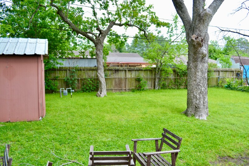 Building Photo - 6326 Feldspar St