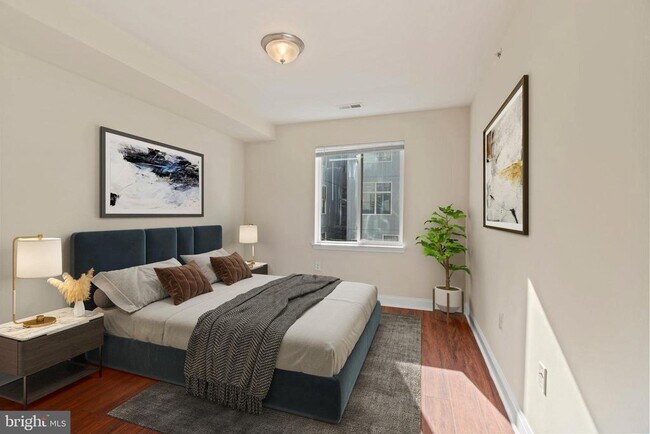 Building Photo - 1724 Master St