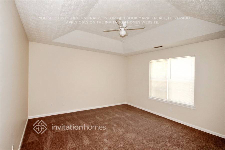 Building Photo - 486 S Ola Rd