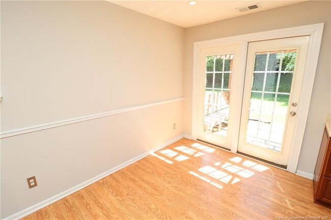 Building Photo - 217 Hartshorn Ct