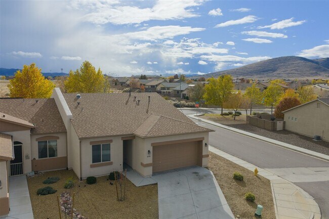 Building Photo - 3 bedroom, 2 bathroom Townhome in Granville