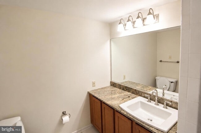 Building Photo - 2610 Indian Dr