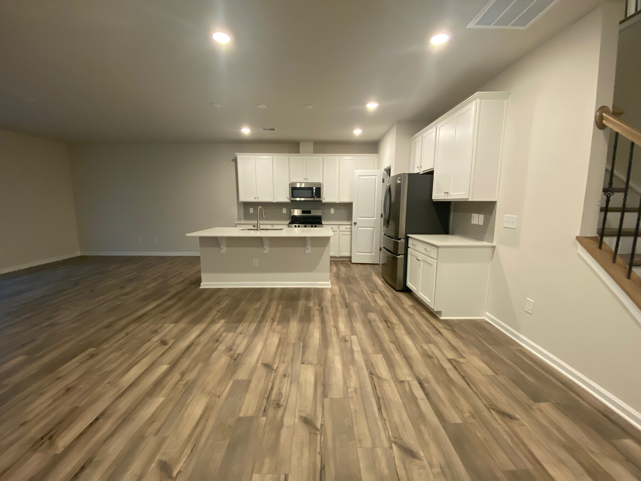 Building Photo - Room in Townhome on Cottage Crest Ln