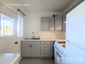 Building Photo - Remodeled 2Bed/1Bath with Designer Touches...