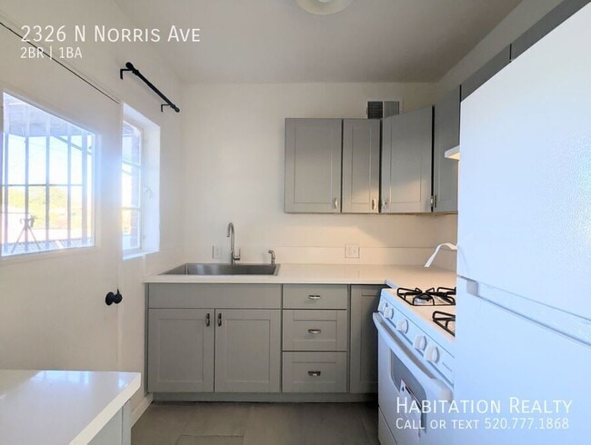 Primary Photo - 2326 N Norris Ave