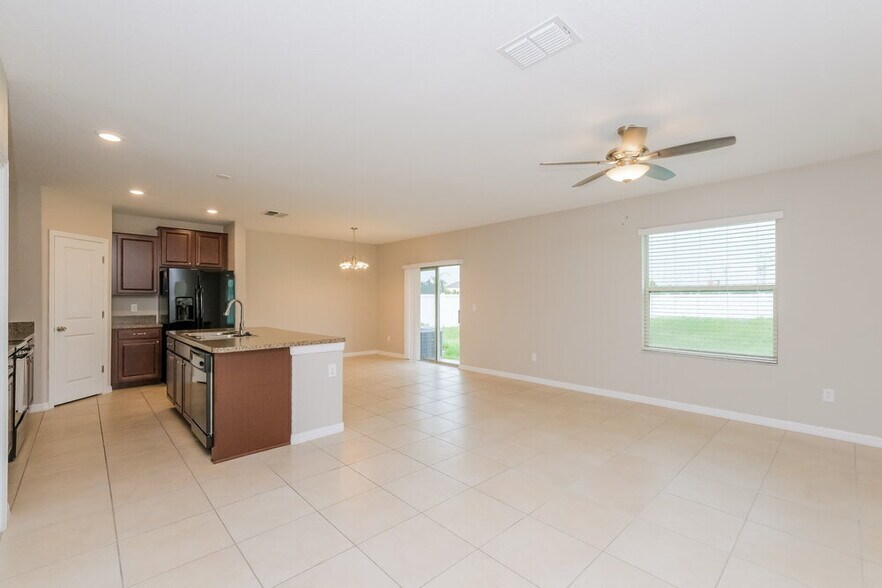 Building Photo - 4319 Globe Thistle Dr