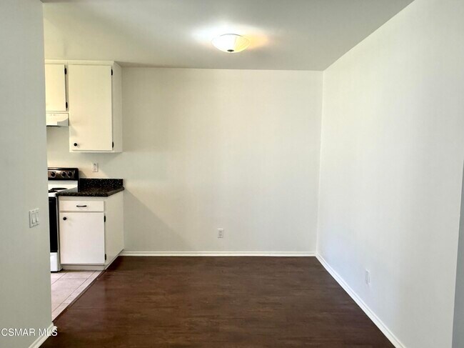 Building Photo - 1656 Orinda Ct