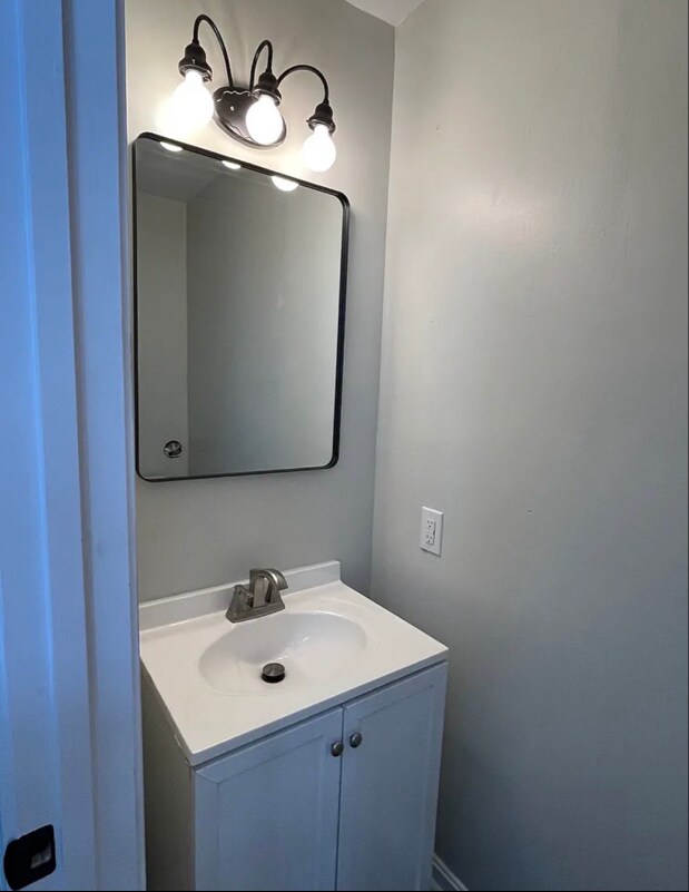 Building Photo - 469 E Brandeis Ave