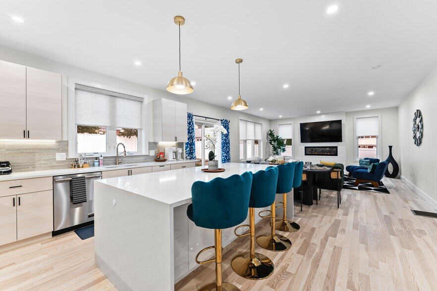 Building Photo - 21 Bolton St