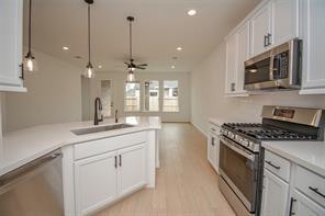 Building Photo - 9519 Dearborn Creek Dr