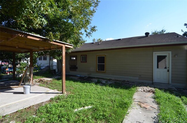 Building Photo - 7215 Force St
