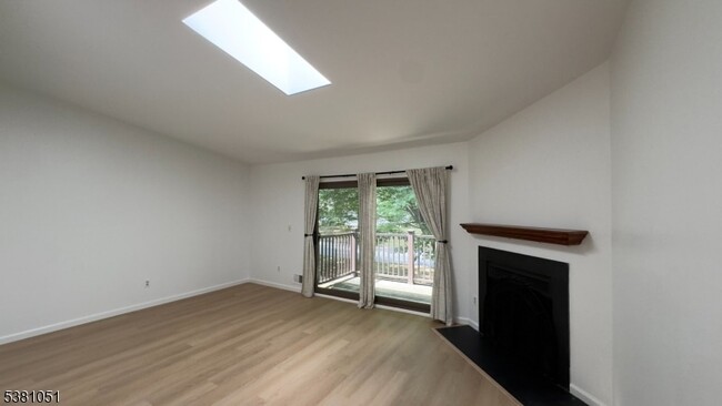 Building Photo - 1714 Spruce Hills Dr