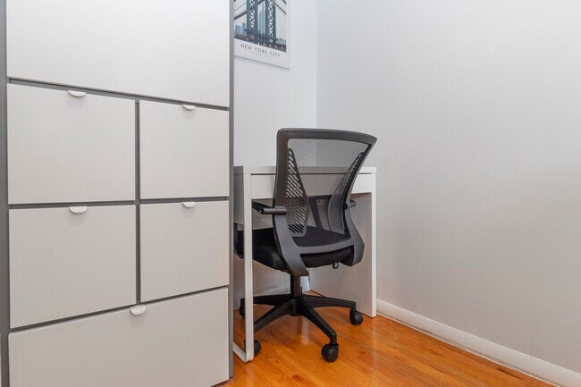 Building Photo - 1794 1st Ave