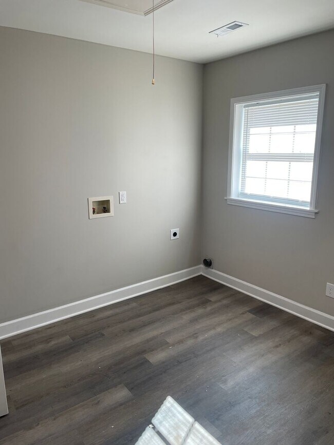 Building Photo - 4534 Baux Mountain Rd