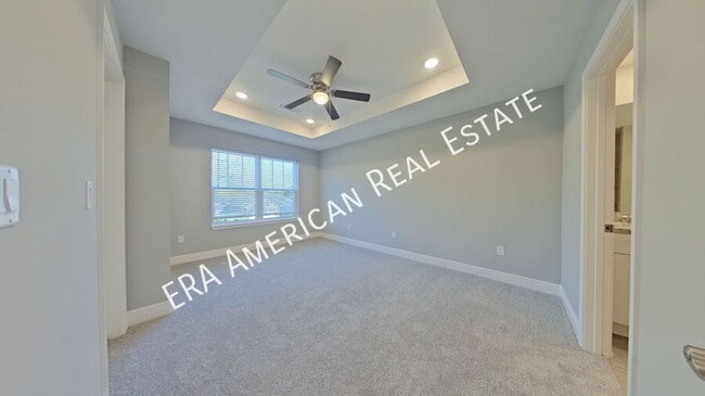 Building Photo - 810 Kenneth Dr