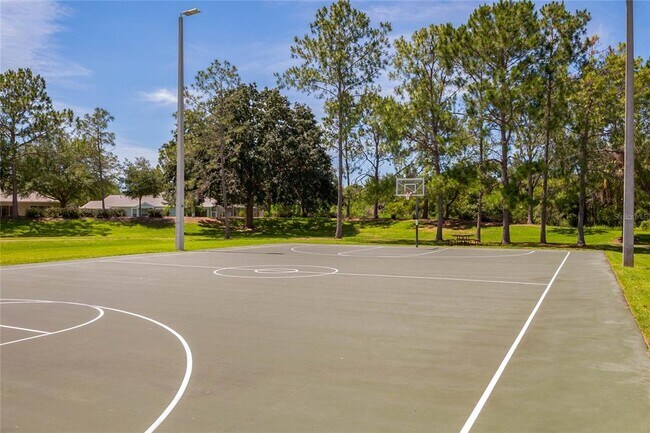 Building Photo - 5870 Fishhawk Ridge Dr