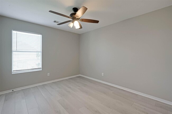 Building Photo - 5011 Redwing Brook Trail