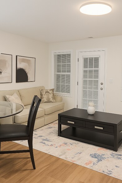 Building Photo - 2221 Mountain Mist Ct