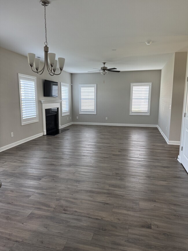 Building Photo - 110 Sea Breeze Ct