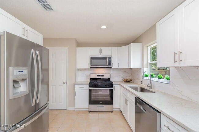 Building Photo - 1808 Green Pl