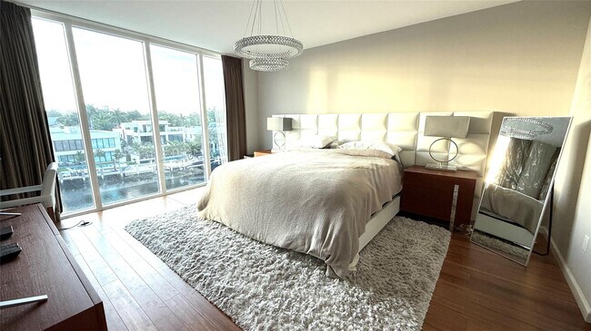 Building Photo - 45 Hendricks Isle