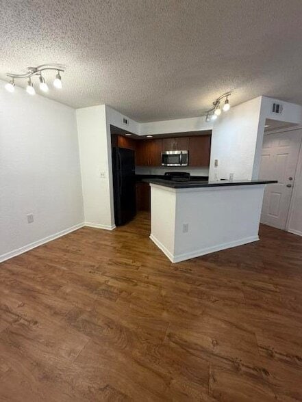 Building Photo - 12980 Vista Isles Dr