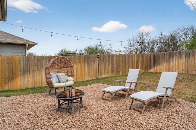 Building Photo - 301 Carolina Buckthorn Dr