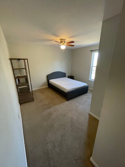 Building Photo - 6709 Cherryfield Rd