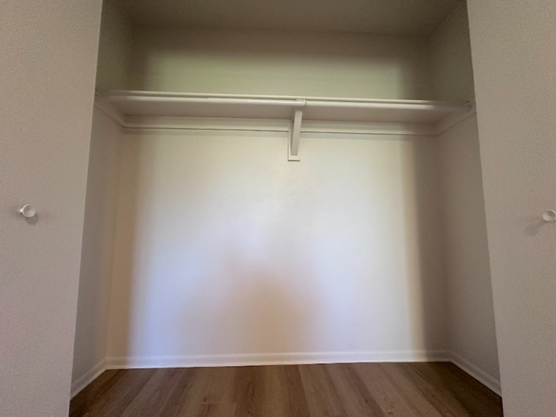 Building Photo - 1612 Garfield Ave