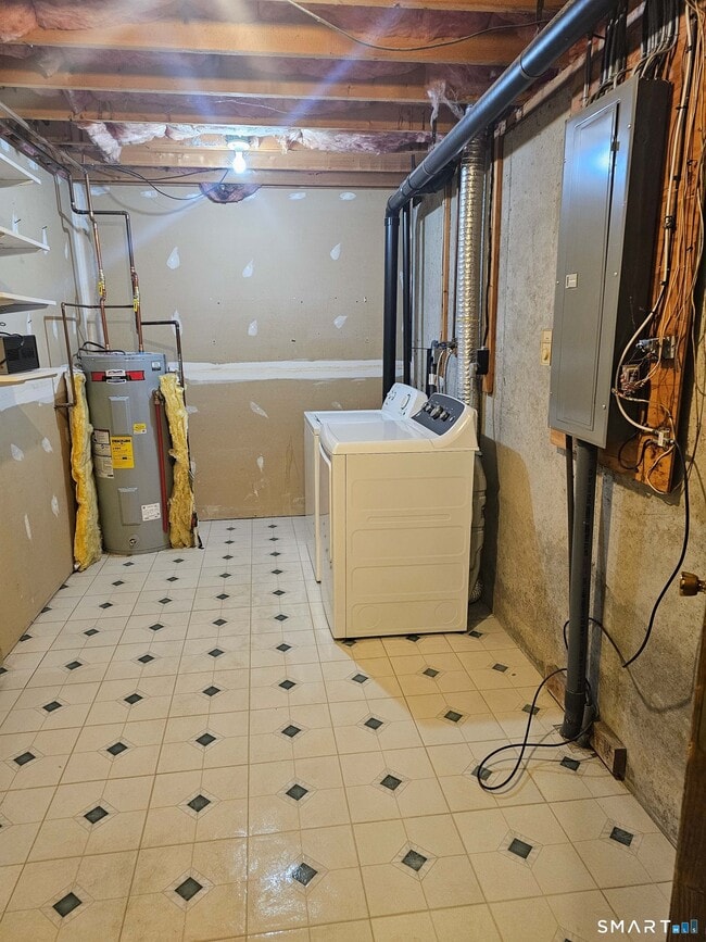 Building Photo - 151 Shelter Rock Rd