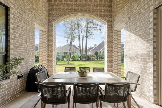 Building Photo - 212 S Empress Grn Pl