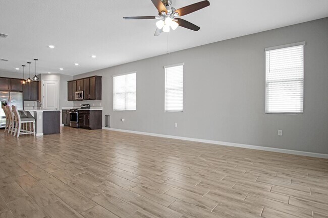 Building Photo - 183 Arlington Square Ct
