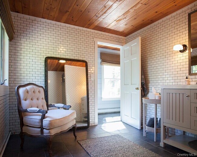 Building Photo - 21 Briarwood Ln