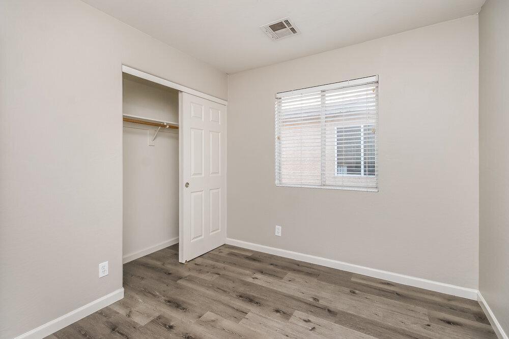 Building Photo - 2829 W Grenadine Rd