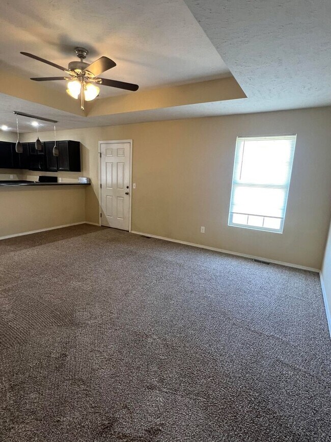Building Photo - COMING SOON: Beautiful 3 bedroom / 2 bathroom house in Joplin Mo close to Missouri Southern with ...