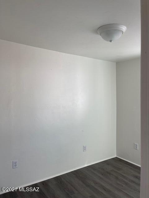 Building Photo - 804 E Elm St