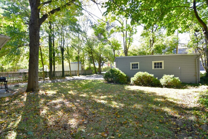 Yard - 3180 Chadbourne Rd