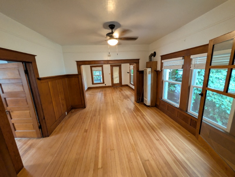 Building Photo - 208 W Sacramento Ave