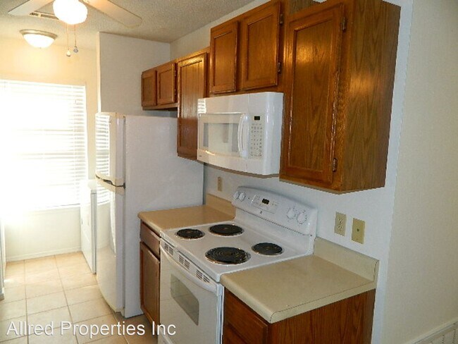 Building Photo - 2 br, 2 bath House - 420 E. Mimosa Ln