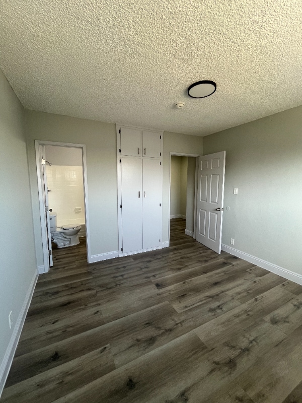 Building Photo - 1060 W 117th St