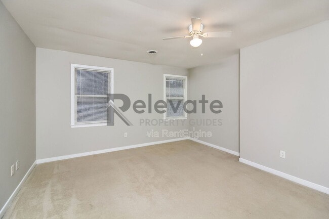 Building Photo - 8247 Fourscore Dr