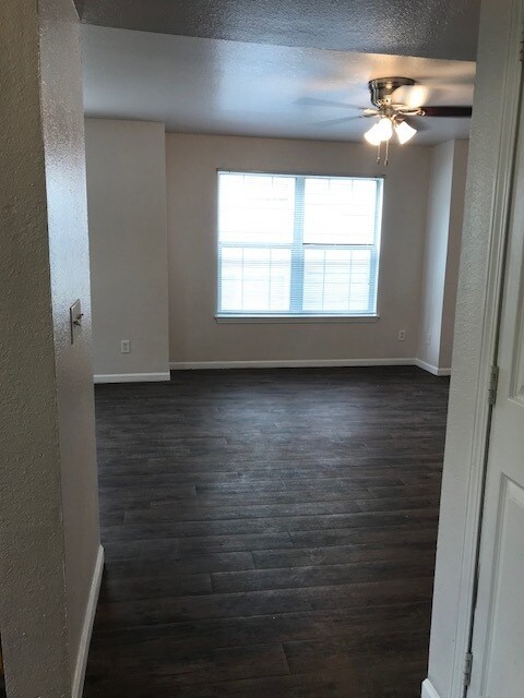 Building Photo - 933 Mississippi St