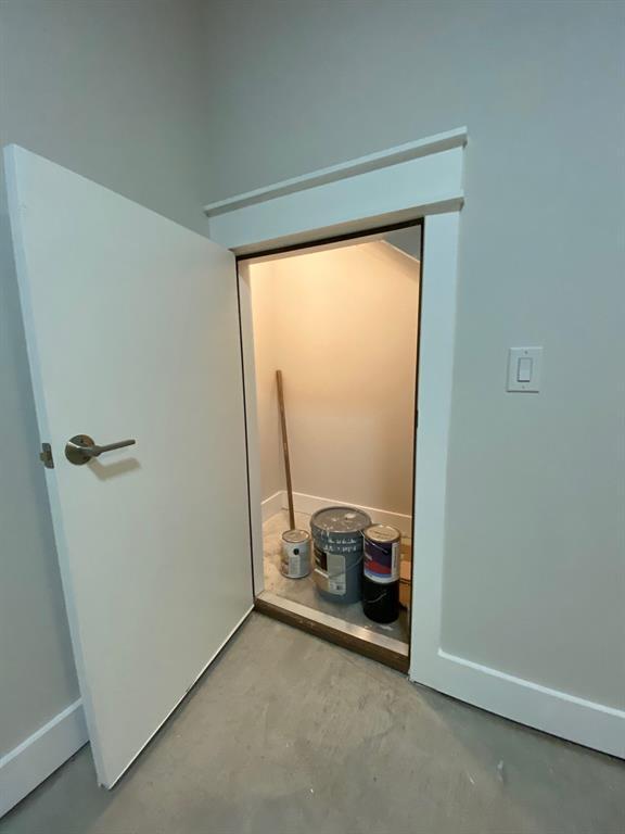 Building Photo - 6920 Bethune Ave