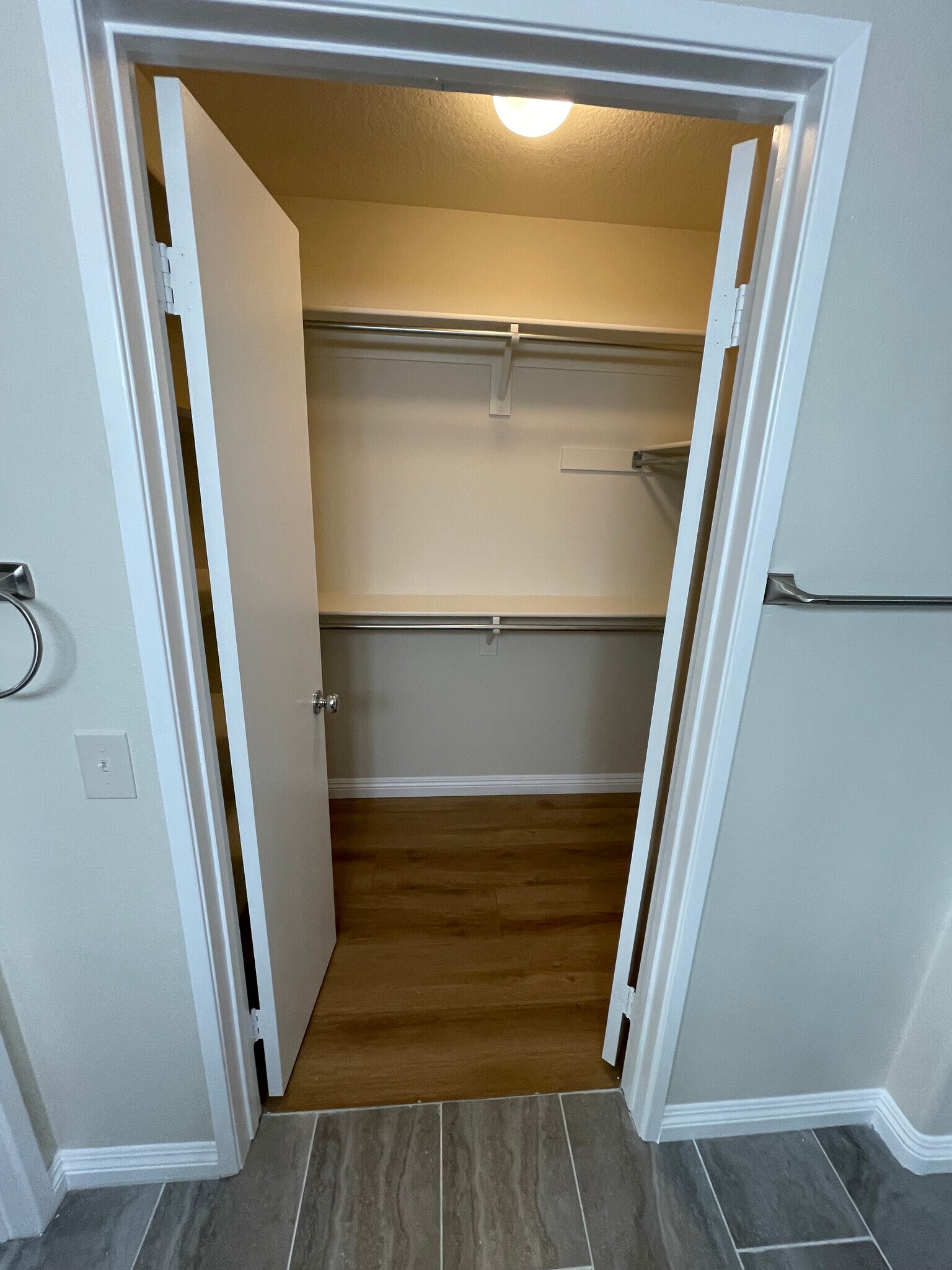 master walk in closet 1 - 2960 Champion Way