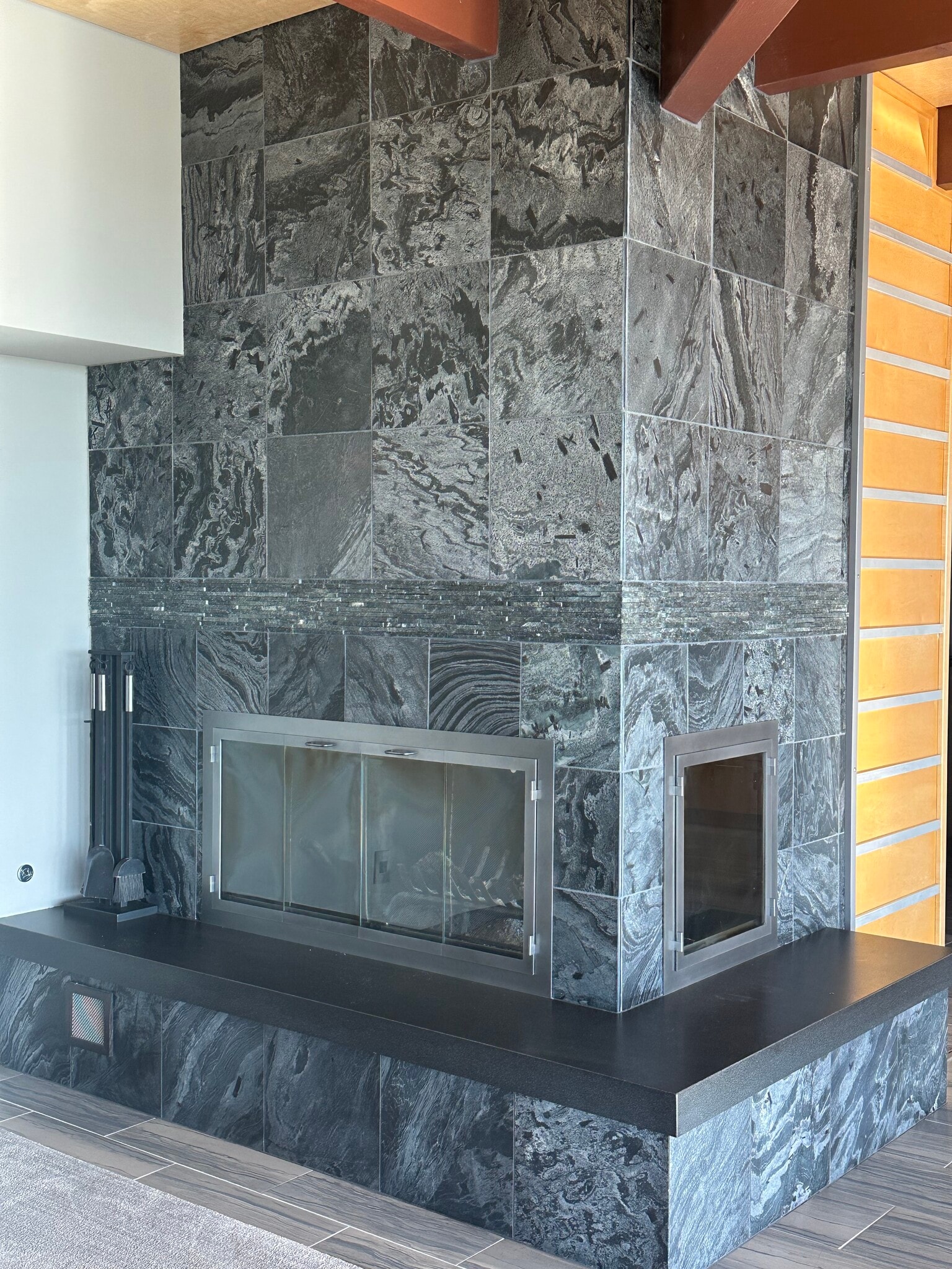 Wood burning fireplace - 1000 Warrington Rd