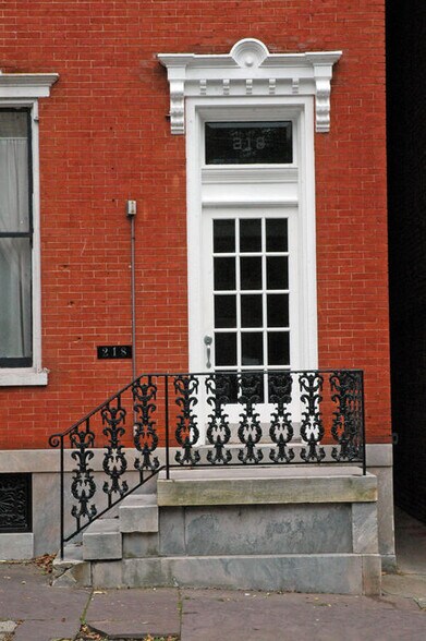 Building entry from outside - 218 E Orange St