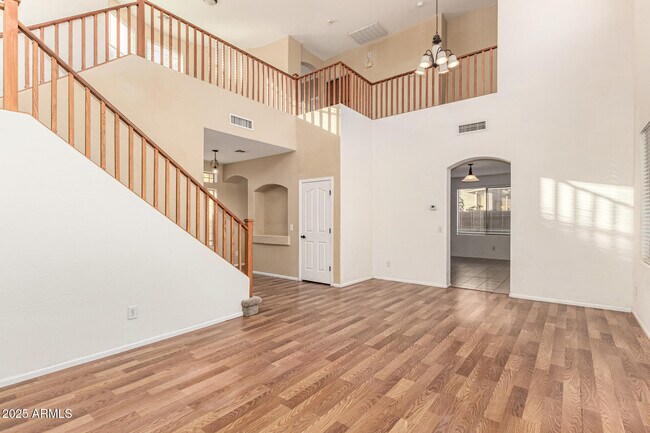 Building Photo - 3047 S 257th Ave