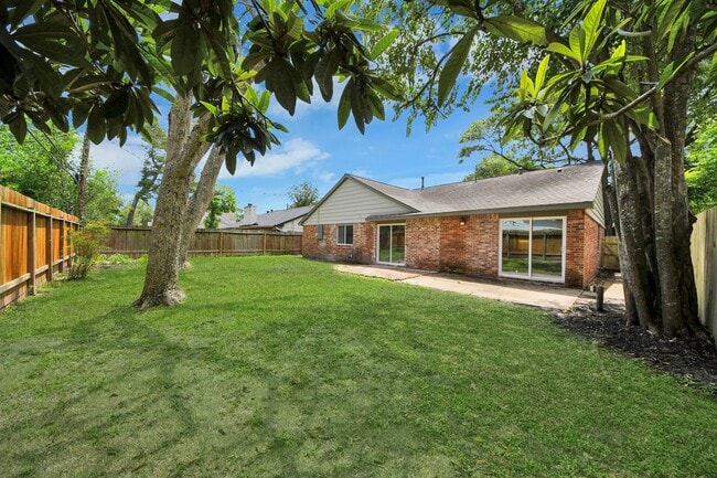 Building Photo - 6034 John Dreaper Dr